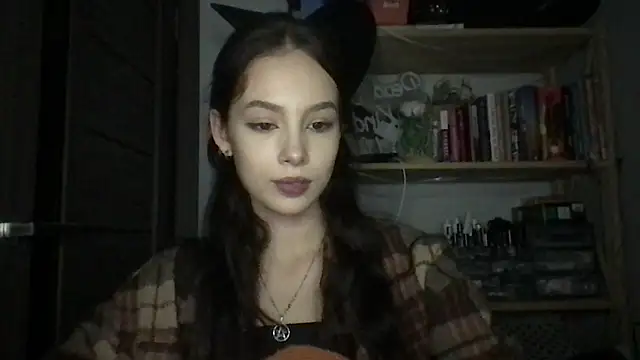 Yuna5343 online show from 09/20/25, 10:33