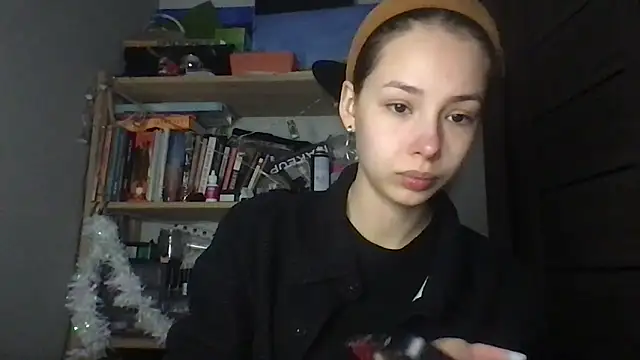 Yuna5343 online show from 01/05/26, 08:56