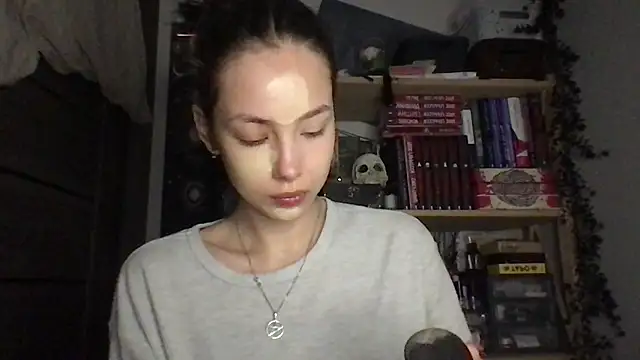 Yuna5343 online show from 04/20/26, 07:37