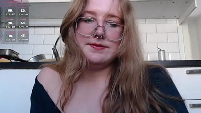 AgnesRoseCams online show from 04/21/26, 09:59