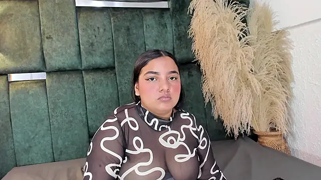 Chloe jackson25 online show from 02/14/26, 06:37