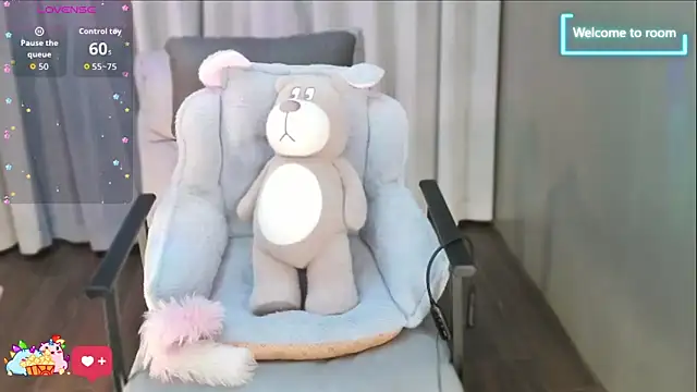 LINLIN-2025 online show from 10/28/25, 02:09