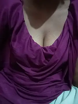 kaviyaponnu0987 online show from 08/07/26, 07:38
