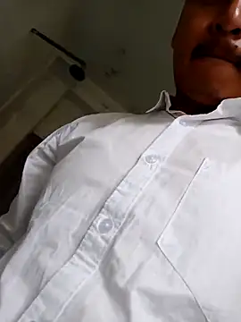 Snapshot of lilldickyyy chatting on 11/02/25, 07:55 lilldickyyy online show from 11/02/25, 07:55