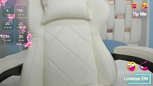 Snapshot of Katalina_red chatting on 09/10/25, 07:36 Katalina red online show from 09/10/25, 07:36
