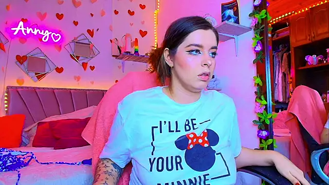 Anny Hurtado online show from 09/11/25, 07:19