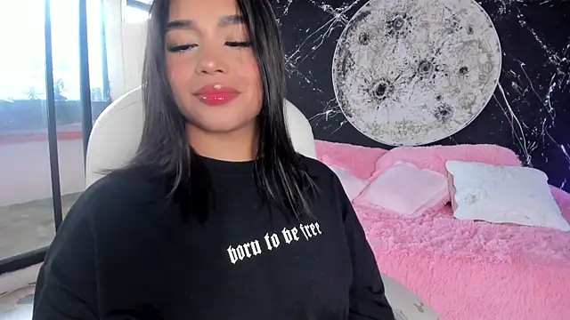 ShaniaDaniels online show from 11/12/25, 07:35