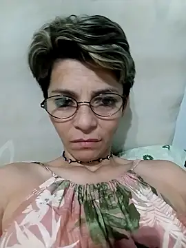 Snapshot of Lulypsicologasexual chatting on 12/14/25, 04:56 Lulypsicologasexual online show from 12/14/25, 04:56