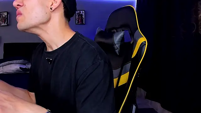 alexgiraldo   online show from 09/13/25, 01:44