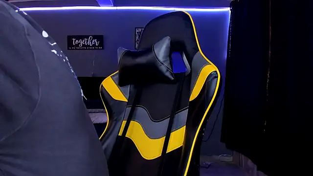 alexgiraldo   online show from 09/17/25, 11:56