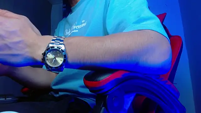 alexgiraldo   online show from 05/07/26, 01:44