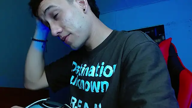 alexgiraldo   online show from 06/13/26, 01:20