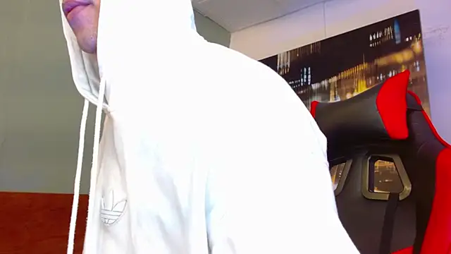 Snapshot of alexgiraldo__ chatting on 07/02/26, 12:33 alexgiraldo online show from 07/02/26, 12:33