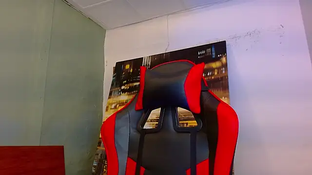 Snapshot of alexgiraldo__ chatting on 07/11/26, 03:42 alexgiraldo online show from 07/11/26, 03:42