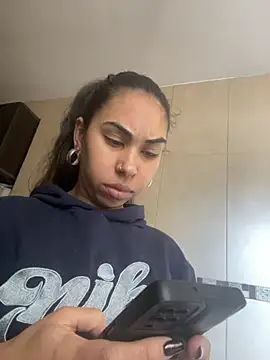 Snapshot of jessens144 chatting on 09/24/25, 05:05 jessens144 online show from 09/24/25, 05:05