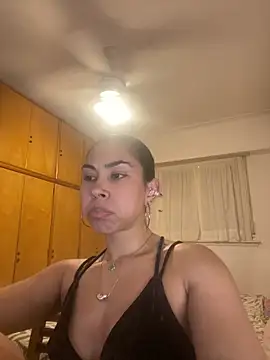 Snapshot of jessens144 chatting on 12/18/25, 03:01 jessens144 online show from 12/18/25, 03:01