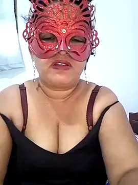 Snapshot of Madu_HotSL chatting on 10/12/25, 05:06 Madu HotSL online show from 10/12/25, 05:06