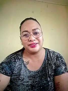 EmmaKantutera online show from 12/19/25, 11:01