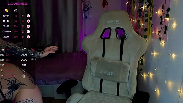 bunnykellyyy online show from 02/18/26, 06:26