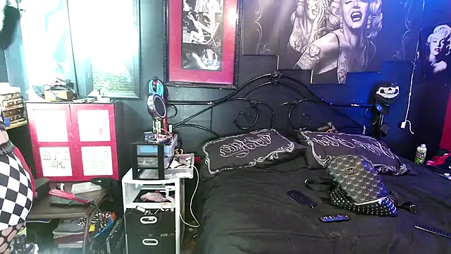 Splash Queen420 online show from 12/15/25, 06:17