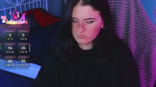 Snapshot of Dark_Shine chatting on 12/02/25, 10:42 Dark Shine online show from 12/02/25, 10:42