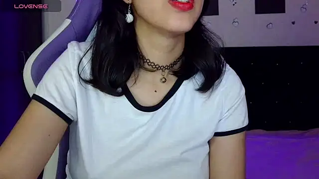 AvlieQueen online show from 04/10/26, 07:46
