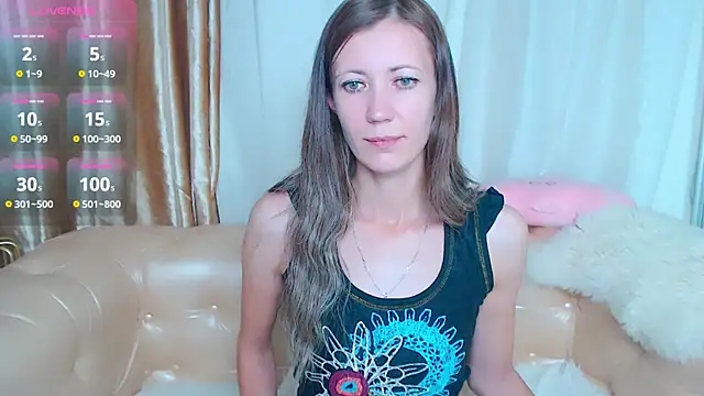 Bom Mia Bom online show from 10/13/25, 03:06