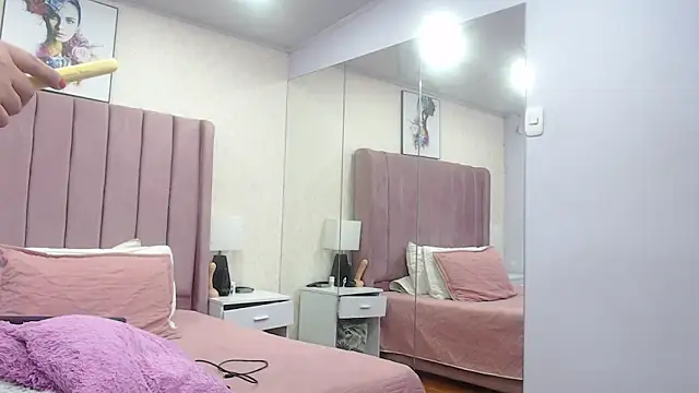 AriannaAdames online show from 04/06/26, 12:50