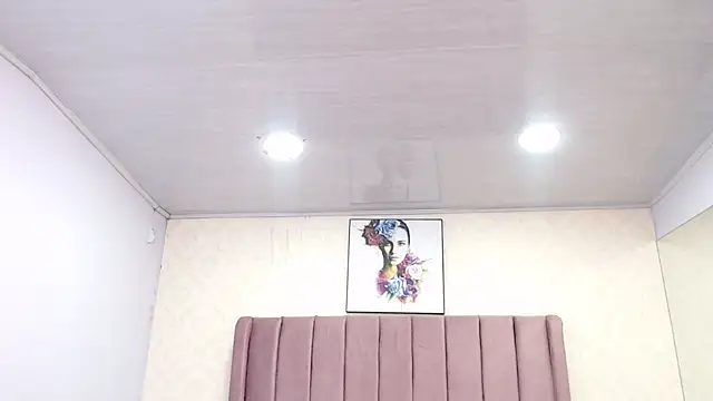 AriannaAdames online show from 04/18/26, 12:20