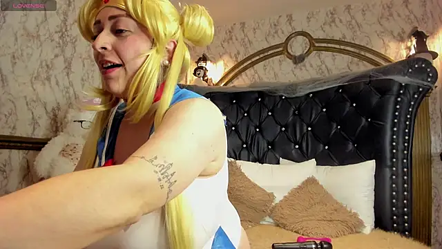 irenne wilsonn online show from 10/31/25, 01:34