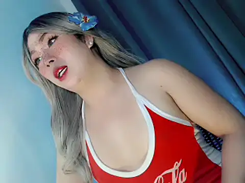 Snapshot of your_hottest_kim chatting on 12/04/25, 02:32 your hottest kim online show from 12/04/25, 02:32