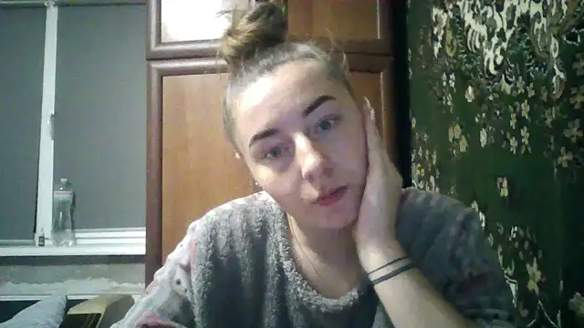 Kitten36 online show from 10/19/25, 03:56