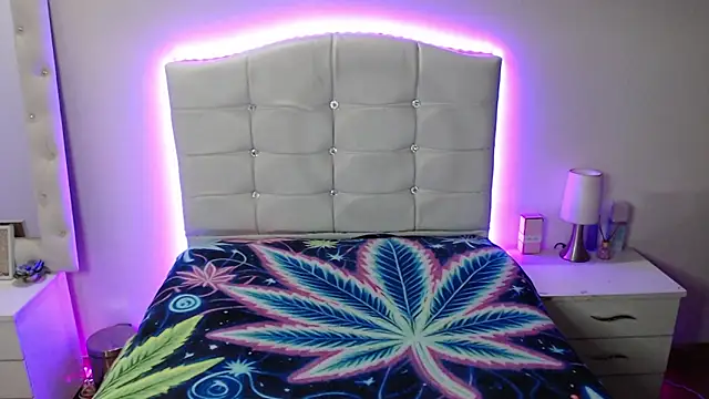 elapetitie online show from 11/22/25, 05:50