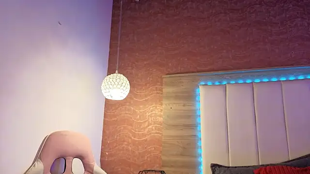 AgnesIvanova online show from 02/07/26, 06:44