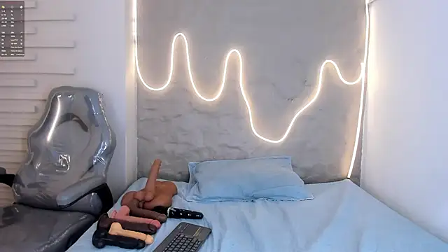 Monika-Ruiz online show from 03/26/26, 08:03