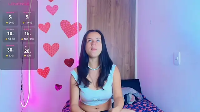 Snapshot of mady_gh chatting on 11/26/25, 06:14 mady gh online show from 11/26/25, 06:14