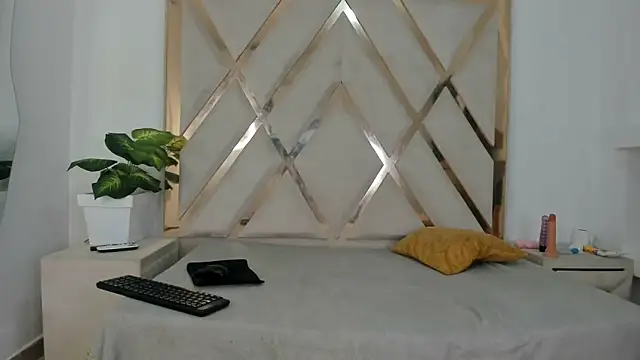 arielasm online show from 09/12/25, 12:38