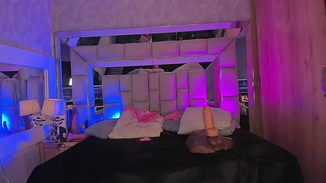 MaddyGray  online show from 04/23/26, 07:20