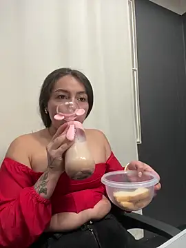 Alyha Cortes online show from 12/22/25, 01:08