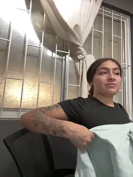 Alyha Cortes online show from 02/05/26, 01:05