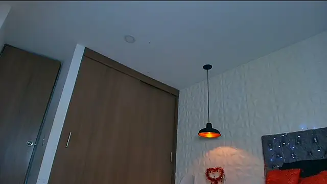 karol dl online show from 11/22/25, 08:19