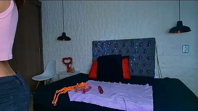 karol dl online show from 11/23/25, 09:03