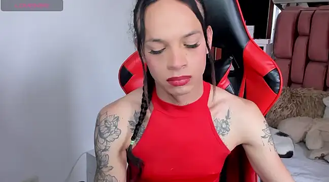 Snapshot of sara_slut21 chatting on 03/10/25, 08:01 sara slut21 online show from 03/10/25, 08:01