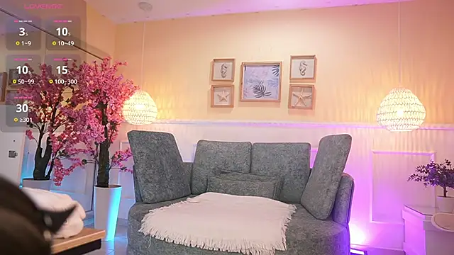 LoonaNyx online show from 11/20/25, 11:32