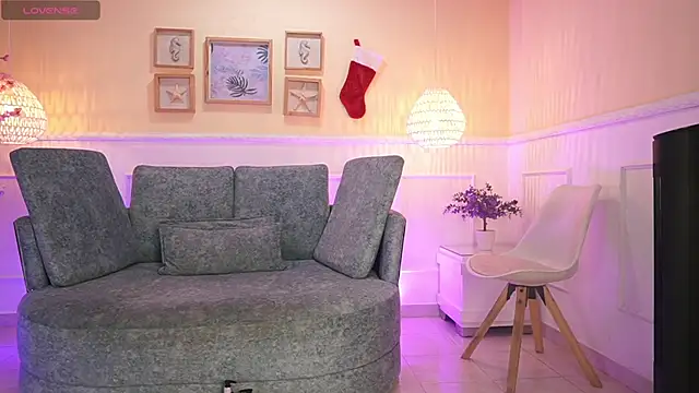 LoonaNyx online show from 11/24/25, 11:32