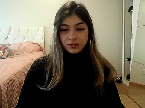 Snapshot of Becca_B chatting on 05/02/26, 04:45 Becca B online show from 05/02/26, 04:45