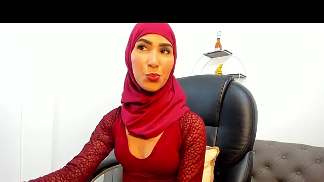 Snapshot of nefer_ahsgarr chatting on 10/23/25, 11:14 nefer ahsgarr online show from 10/23/25, 11:14