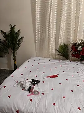 Snapshot of Shalu_G chatting on 11/02/25, 08:39 Shalu G online show from 11/02/25, 08:39