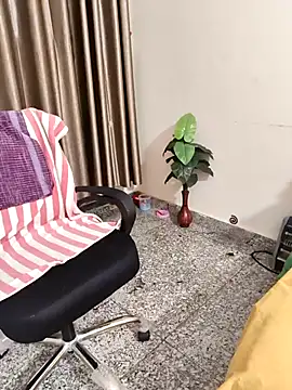 Snapshot of Shalu_G chatting on 11/22/25, 06:01 Shalu G online show from 11/22/25, 06:01