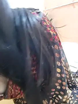 Snapshot of Shalu_G chatting on 11/23/25, 06:24 Shalu G online show from 11/23/25, 06:24